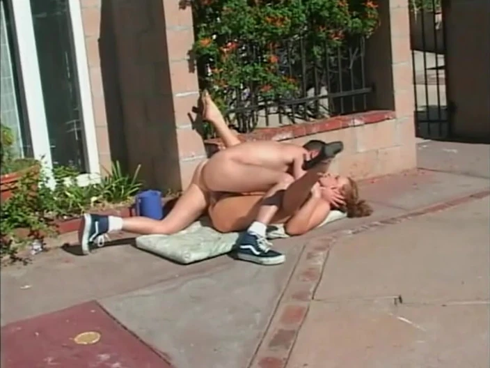 XTime Vod: Genç erkek avcısı, orta yaşlı seksi kadın ve nine Abd'de...