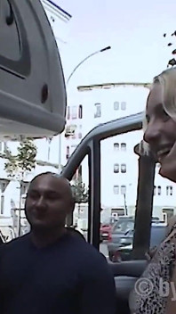 Sexy sex na parkovišti se dvěma porno páry