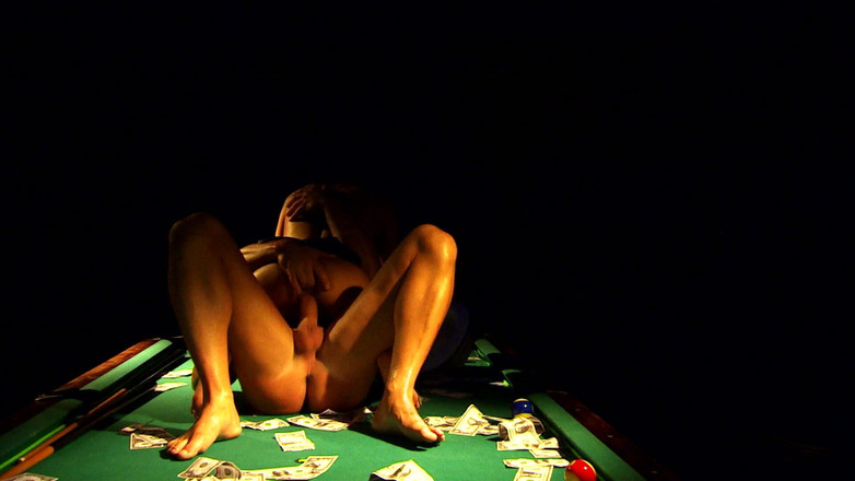 DEUTSCHLAN PORNO XXX: Anale liefhebbende lesbiennes met voorbinddildo en kontlikken