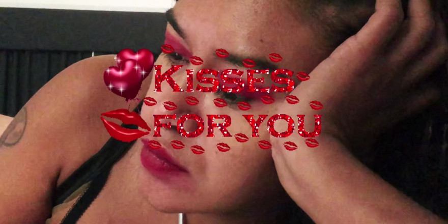ToXxXiicBarbiie: Xhamsterlive: Kisses for You From Barbiie