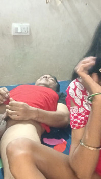 Bhabhi-ji Getting Fucked in Her New Saree