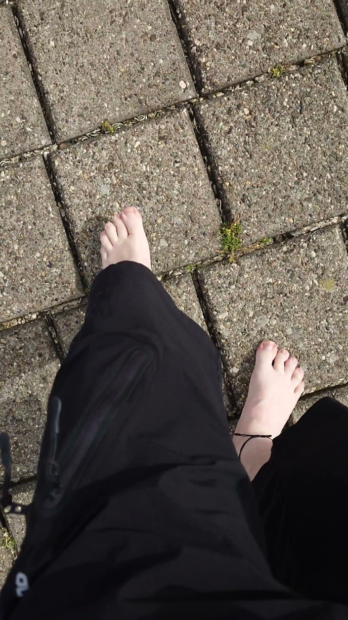 Footfetish: Pieds Nus Dans La Mer Du Nord De Septembre À Wangerland