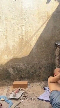 Sexo intenso en el trabajo con la esposa atractiva del jefe