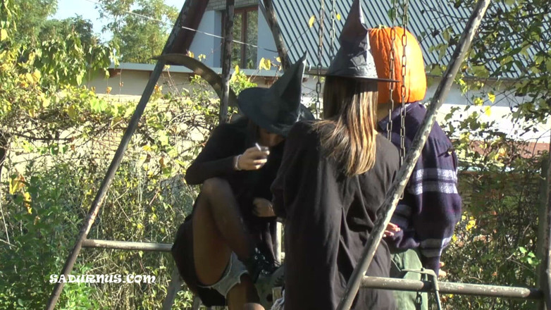 Sadurnus: Joyeux Halloween! Tabagisme Et CBT