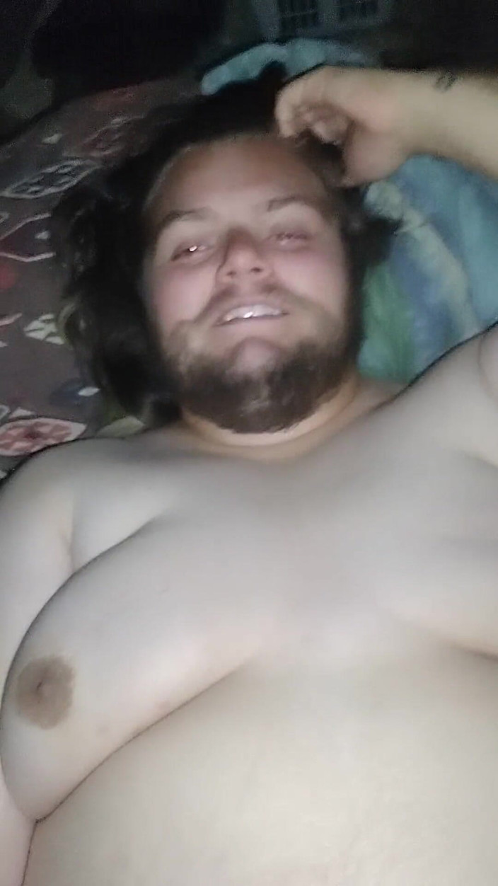 LilTaste: Jen se podívejte na to, jak je kurva žhavý!!