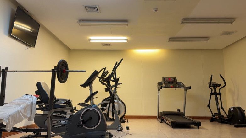 joanraay: Latihan berbogel di gim hotel
