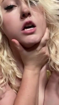 I’d Love to Be on Your Dick Rn