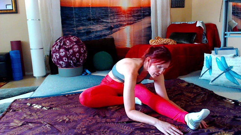 Aurora Willows: Hip flexibility stretching yoga training