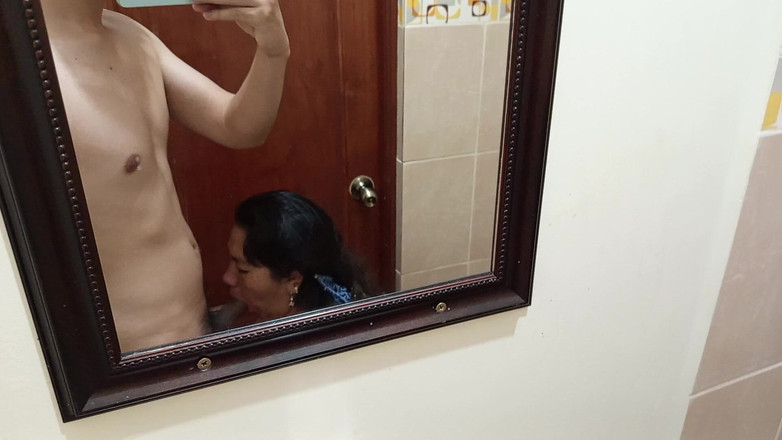 Moo DBOXXX: Penjual makanan, kristen dewasa suka nyepong kontolku, suaminya masih di...