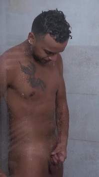 Vamos tomar um banho com Dani Silva