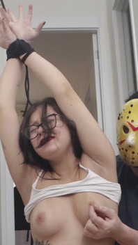 Gabi in bondage, sculacciate, frustate e solletico