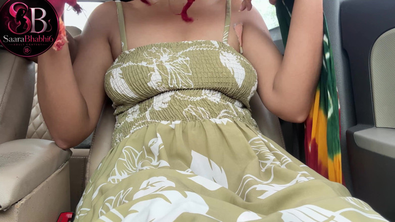 Saarabhabhi6: Handjob gaya doggy untuk kawan di dalam kereta di luar...