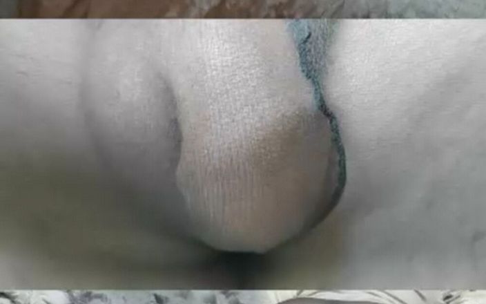 I love nylon 49: Pregătește-te pentru cumpărături cu lenjerie intimă din nailon.
