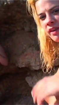 Sexy Video: Chloe-delaure_jorge_beach_mo_01