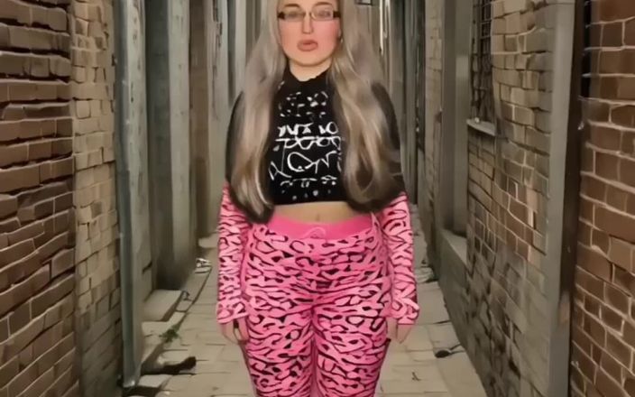 FinDom Goaldigger: Chica Mafiosa gevolgd door toilet