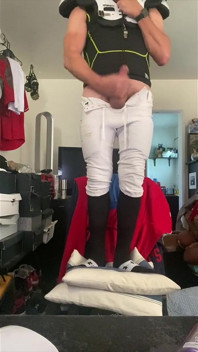Football Athlete Dilf Jockdad87 Is Super Horny in His Pads, Pants and Socks on Cam