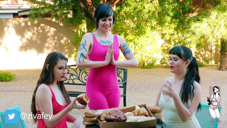 Ziva Fey: Ziva Fey - WAM Bratty domina frühstück mit Larzstord und Ruby...