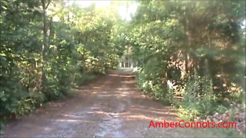 Amber Connors: Kencing Amber