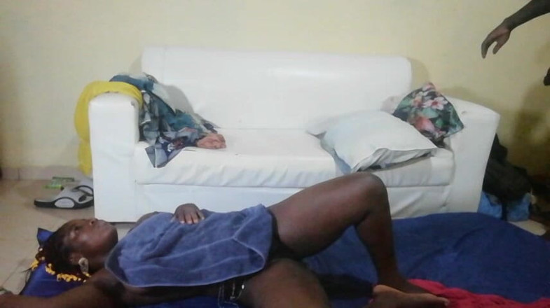 Pornsexlive: 当它降临到你身上时，它比蜂蜜更甜