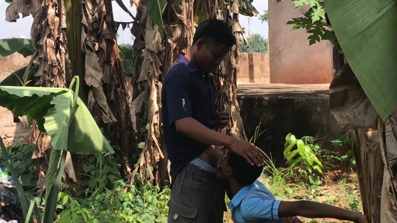 Amateur Teen Studio: मुझे कक्षा में देर हो गई है, Pls मुझे घर भेजने के बजाय मुझे चोदती है