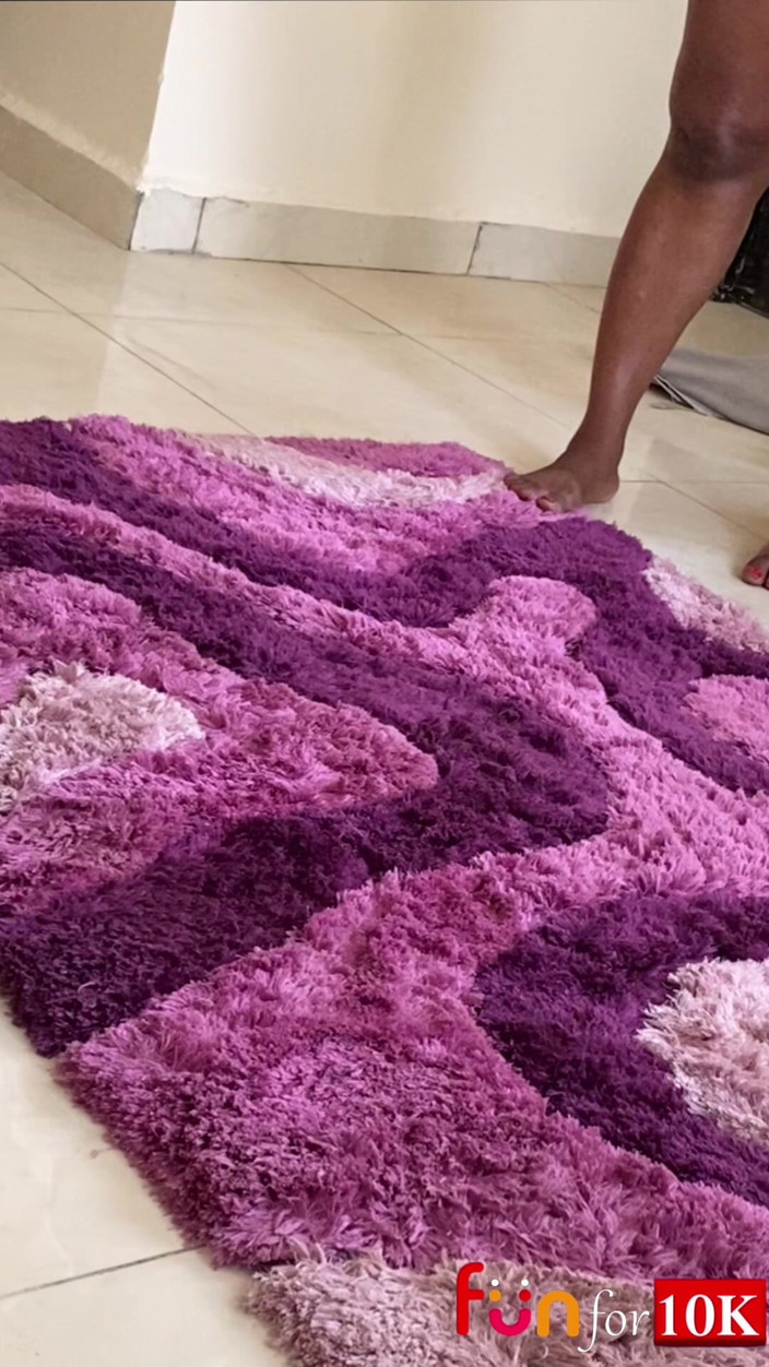 Funfor10k straight videos only: Miss thick bikin pria kurus muncrat dua kali