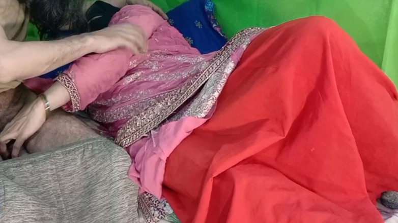Netu: Hete Parosan moslima Bhabhi speelde met mijn Indische dikke pik