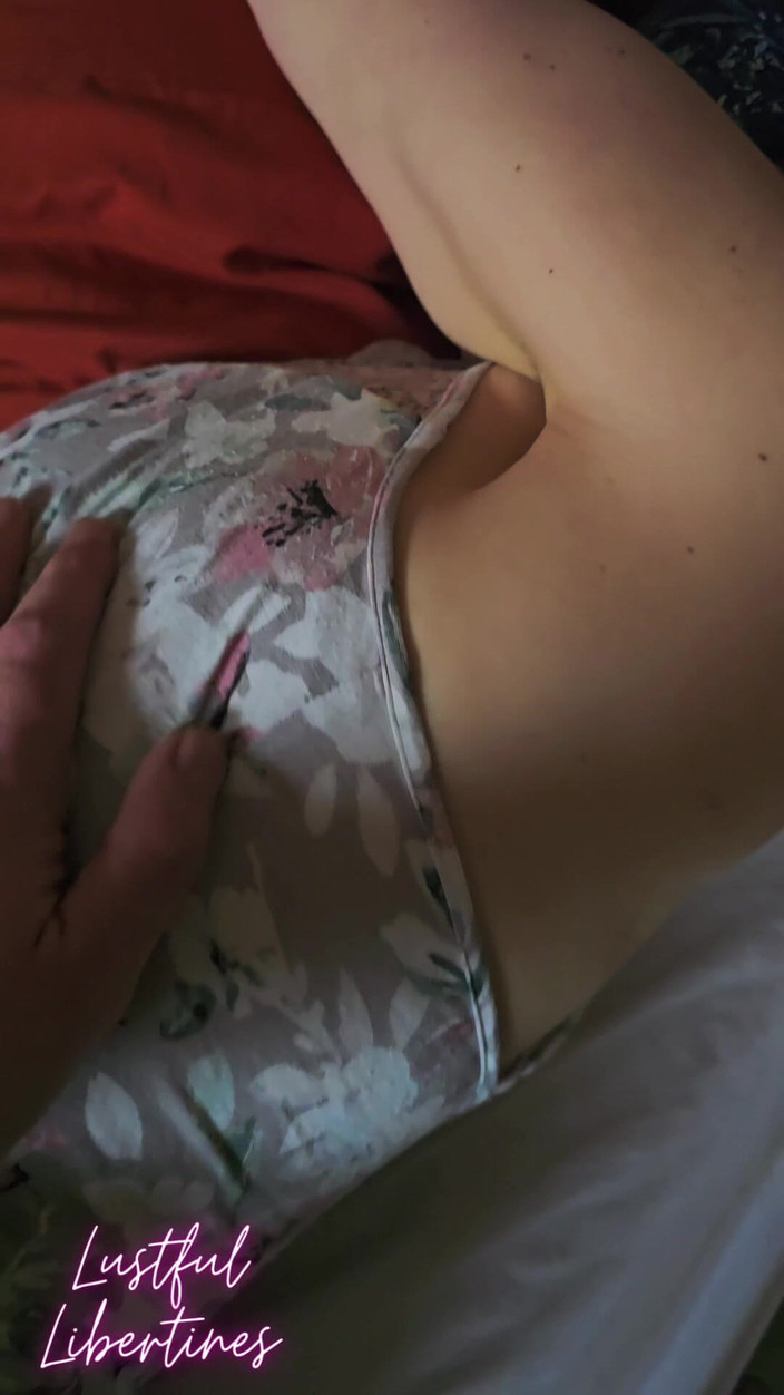 Lustful Libertines: 나는 그것이 남편이라고 생각했다!