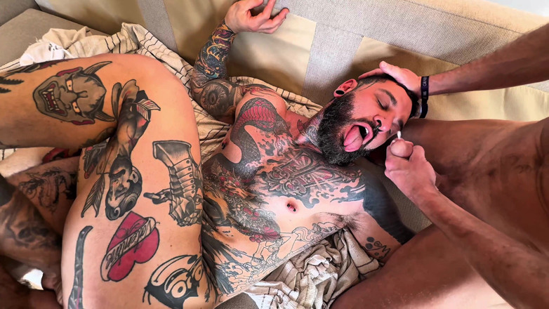 Gianni Gio: Segunda parte del gangbang de Teddy !!