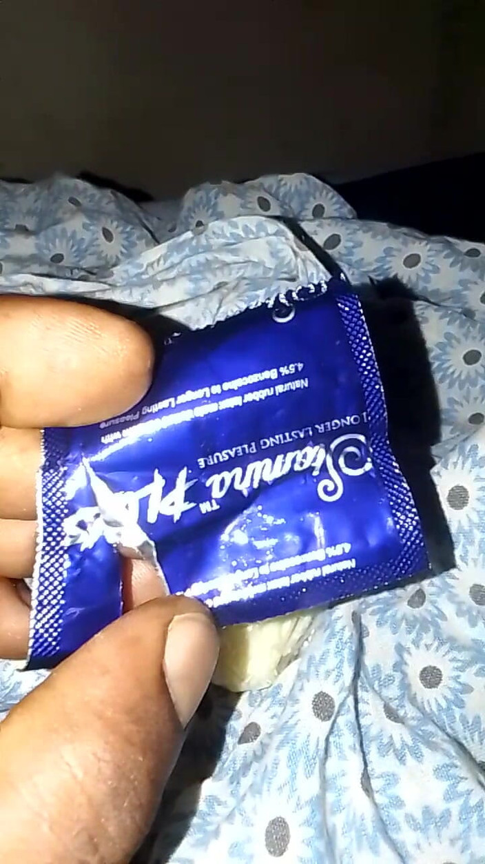 Jaanu294: 我的继兄弟，我的继妹，抚摸，以及上面的床
