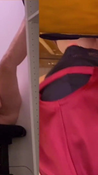 Analny tyłek Seksujący się z napalonym facetem w Gloryhole
