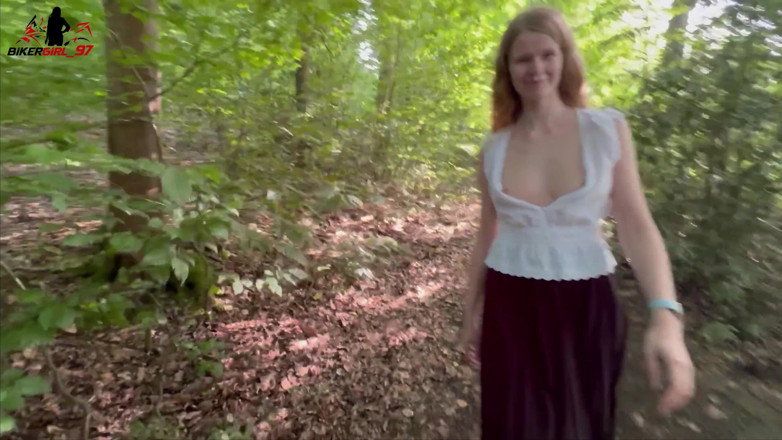 Bikergirl_97: Facial and Risky Sperm Walk in the Forest