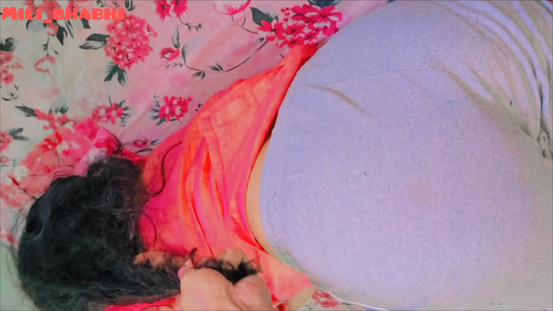 Mili bhabi: Rekaman seks adik tiri india 18+ dientot habis-habisan