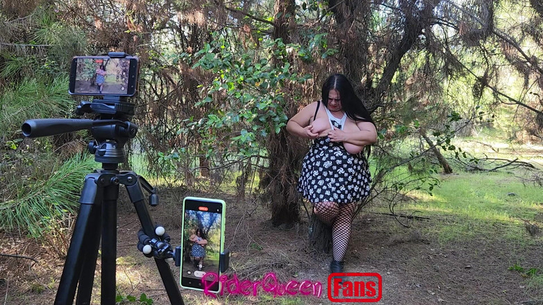 Riderqueen BBW Step Mom Latina Ebony: Riderqueen Alone, Venkovní, Videa pro Fanoušky