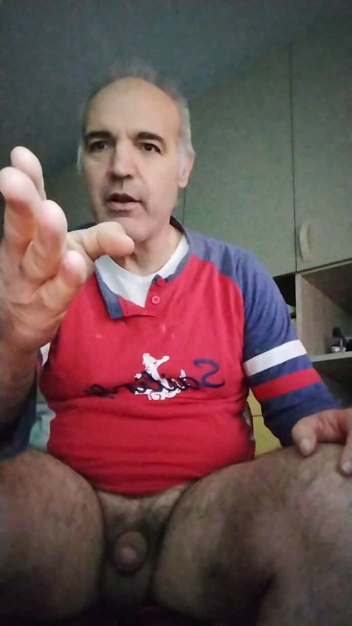 Setesesso7: Akhirnya saya bisa menyentak penis saya dan menikmatinya pada hari...