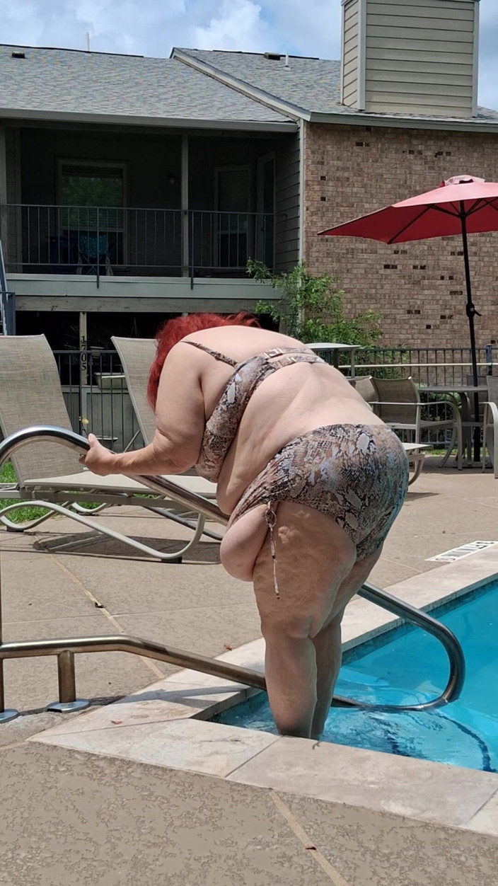 BBW nurse Vicki adventures with friends: Der Sommer Ist Angekommen! Zeit Für Den Ersten Besuch Am...