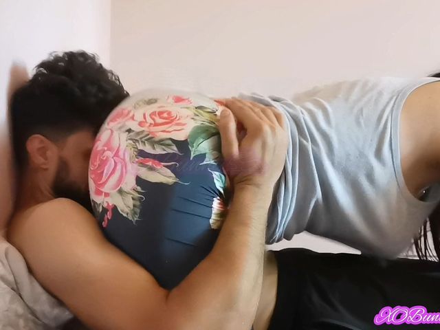 Smashing His Face with My Farts (Farting club)