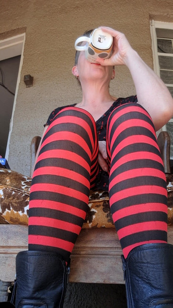 ZenitheBloodRose: Havong berlari di luar ruangan