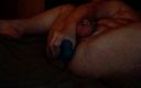 Pup Fluffy: Solo-spaß mit dildo im keuschheitskäfig