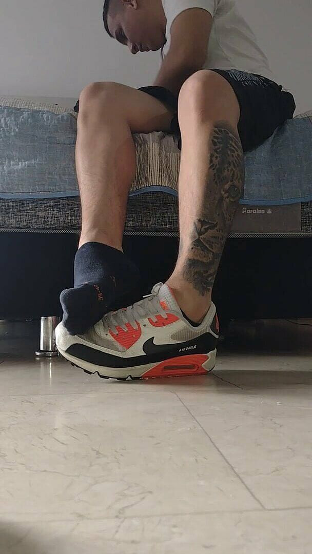 Tomas Styl: Kaus kaki untuk pemujaan cewek latino