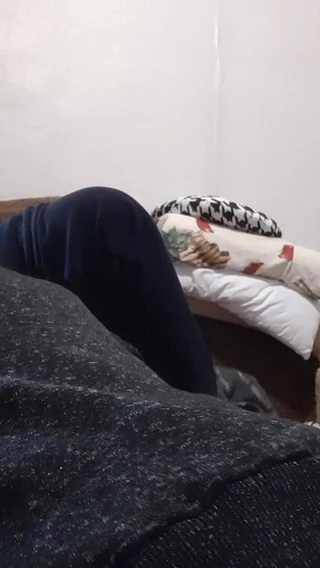 Lesbian-candys: Quick Lesbian Sex on the Bed