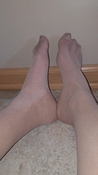 Sheer Nude Nylon Feet to Leak Over