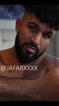 Sniff Them or Lick Them?
