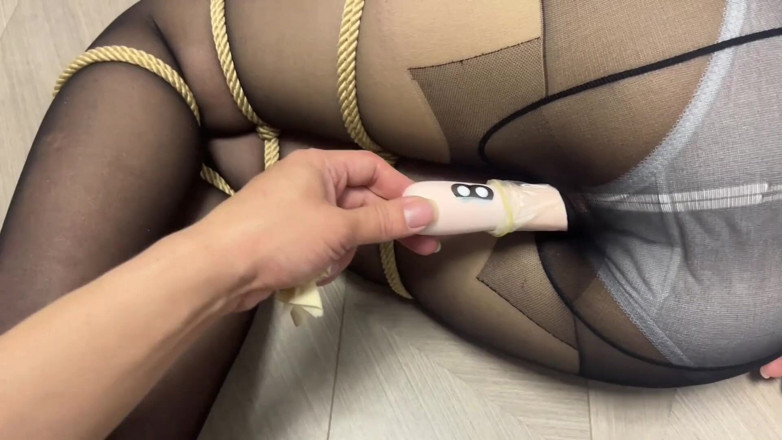 OrangeXXOO: Seksi kız arkadaşımı eğitiyor ve aşağılıyorum 03
