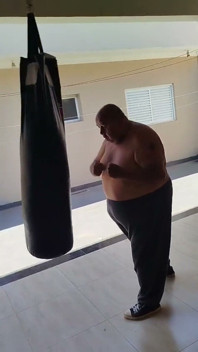Bubba antrenament de luptă Poți să te descurci cu el?