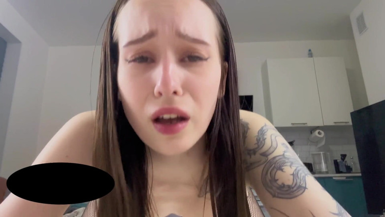 HannahKim: My Stepsister Begged to Bring Her to Orgasm