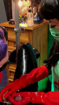 Latexové sestry pěstí jejich gimp