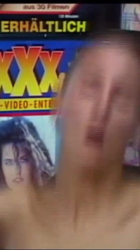 Orgie de epocă de curve frumoase futute și ejaculate pe cap de pule mari în biblioteca video porno