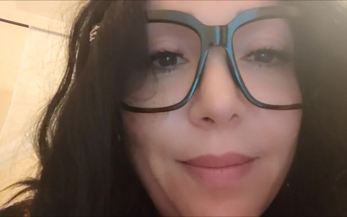 savannahamatoriale: 我有一个亲密的尿液问题，我用尿布解决了