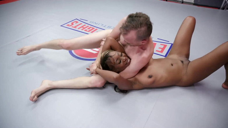 Evolved Fights: Mocha Menage Vs Chad Diamond