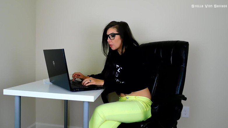 Stella Von Savage: Pixel Penis - Coworker's Sph